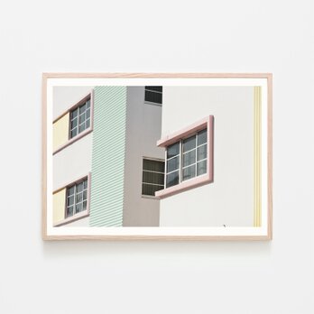 パステルカラーの建物 / アートポスター 横長 テクスチャー インテリア ウェーブ ピンク グリーン イエローの画像