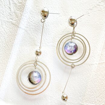 Vortex✧モビール風惑星ピアスSilver✧宇宙ピアス・宇宙玉・宇宙レジン・レジン作品の画像
