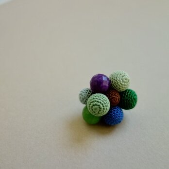 TubuTubu　pin brooch / green mix　の画像