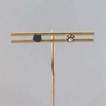 【受注制作】(ペア)小さな黒猫のシルバーピアス(ペア)/silver950/金属アレルギー対応/猫の画像