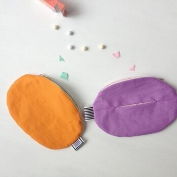 oval case / pale purple , orange