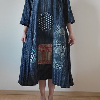 着物リメイク　古布　手作り　ゆったり　かすり　型染め　更紗　パッチ　ワンピースの画像