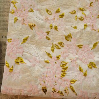 上品な金糸レリーフ花柄 ジャカード生地 [3726]の画像