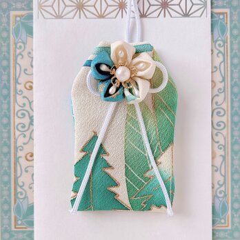 （ツリー）元巫女が作る花のお守り袋