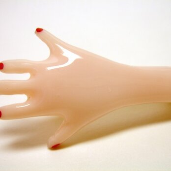 (再販）Hand ブローチ(nail　赤l)