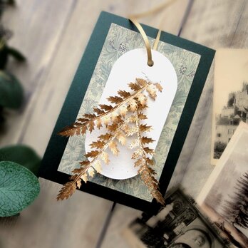 ゴールド色のシダ植物のアロマストーン ■ クリスマスオーナメント ■6種類から香りが選べるの画像