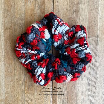 おしゃれな 手編み風 ぬくぬく カラフル 赤 ウール 秋 冬 ボリューム シュシュ ヘアゴムの画像
