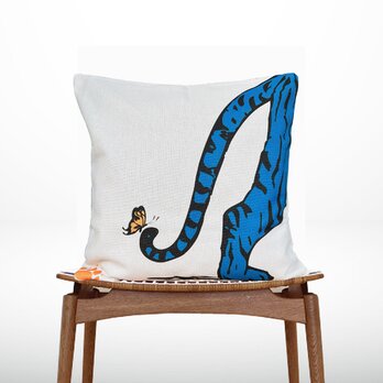 森のクッション blue tiger's butt design -ヒノキの香り-の画像
