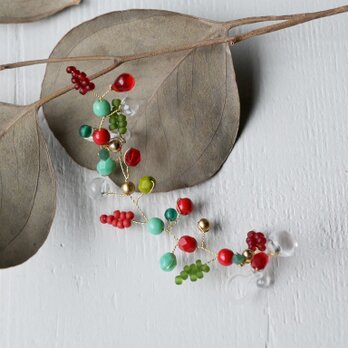 木の実と葉っぱが耳を添うイヤーカフ item8の画像