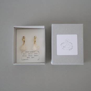 bell earring : エクリュ　国産シルク糸の画像