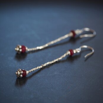 "High QLT" Ruby _ silver long pierceの画像