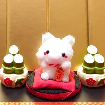 ◇◆ポンポンお正月◆◇カップ入り！招き白猫(^ฅ•ω•^ )右手上げの画像