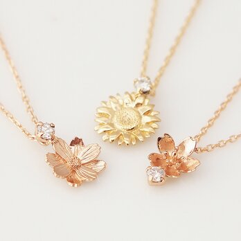 K18ダイヤモンドとお花のネックレス　0.03ct　向日葵　コスモス　桜の画像