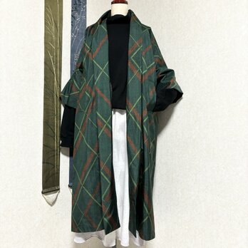 大島紬で作ったコート　冬芽の画像