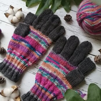 紫陽花〜オパール毛糸のスマホ対応５本指手袋の画像