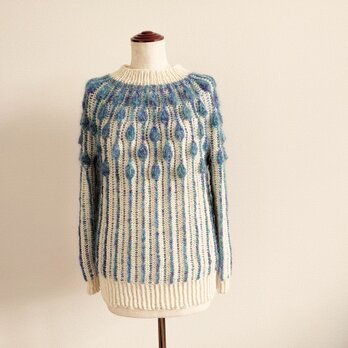『受注製作』しずく模様の編み込みセーター　グラデーション　モヘア　ラムウール　ブルー　グリーン　パープルの画像