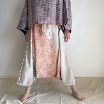 【1点もの】さんかくパンツ ２色 -絹 着物地 シルバー & 絹 着物地 桃色（ヴィンテージ） TRP337の画像