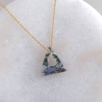 Moss agate triangle necklace　天然石モスアゲート　三角ネックレス　K14gfの画像