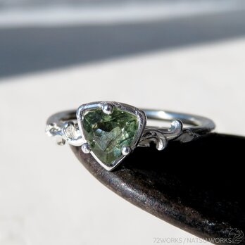 ルチルペリドット リング / Rutilated Peridot Ringの画像