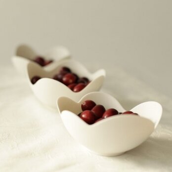 お皿"Lotus bowl "(Short)