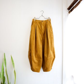 cotton corduroy zip squash pants (mustard)の画像