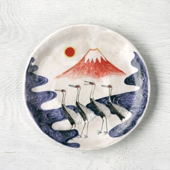 赤富士と群鶴図・木版画調の色絵平皿の画像