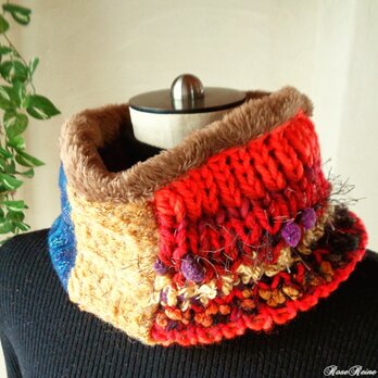 sold １点もの e 絵画なパッチワーク 手編み+ ミニスヌード♥red heart シルキーボアの画像
