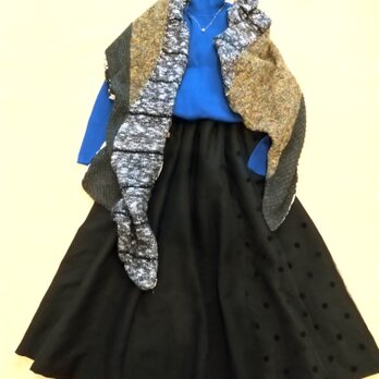 ブラックウール+ドットチュールのフレアスカートの画像