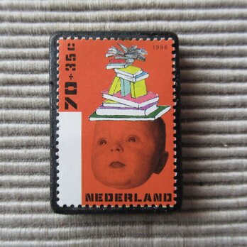 オランダ　切手ブローチ　9222の画像