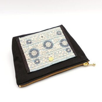 インド刺繍のポケット　16cmポーチ　ポケット付き　マチあり　黒　590　　