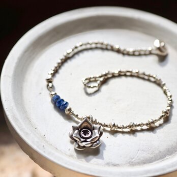 -Flower charm・Blue sapphire- silver braceletの画像