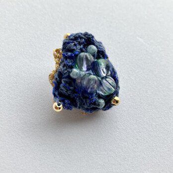 ちいさなブローチ "harumade no aida" 春までの間