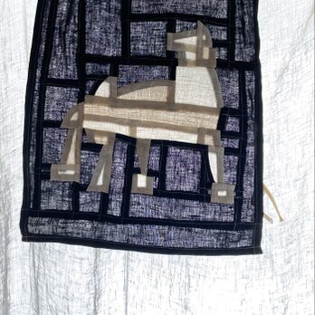 ポジャギタペストリー「いぬ」26×30cmの画像