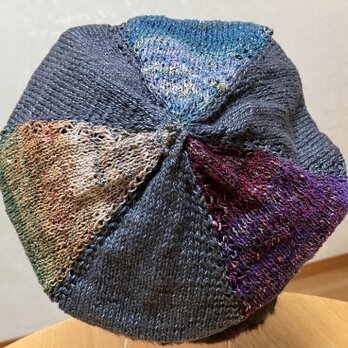 ベレー帽(手編み)の画像