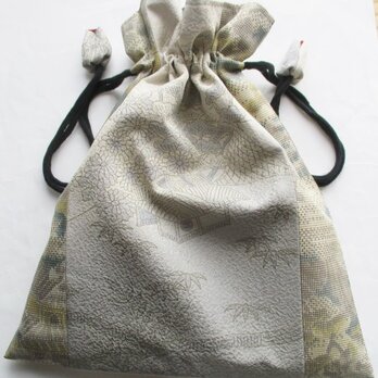 ７５４２　花柄の着物と色大島紬で作った巾着袋　＃送料無料の画像