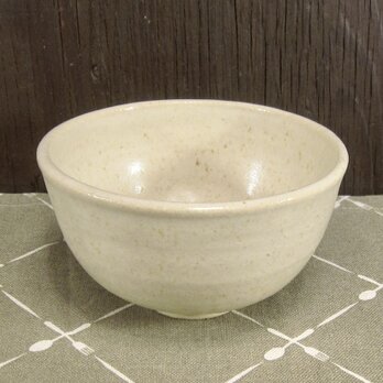 陶器 ひとくち茶碗・深型　藁白【240119】の画像