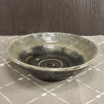陶器 浅型小鉢　青黒【240123】の画像