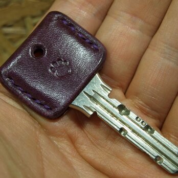 肉球刻印のキーカバー　ルガト紫