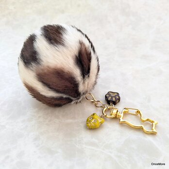 （再販）エコファーボールの猫型キーホルダーまたはバッグチャームの画像
