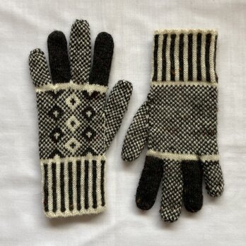 ◆◇北欧模様の編み込み手袋◇◆（チャコールグレー）の画像