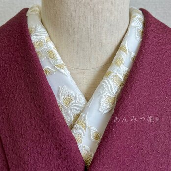 洗える刺繍半衿  白×ゴールドの薔薇の画像