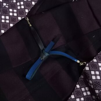 本革一重結び羽織紐 黒+青染色レザー　着物や浴衣の羽織のワンポイントに！の画像