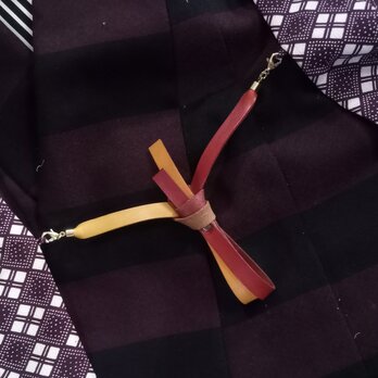 本革一重結び羽織紐 飴+茶染色レザー　着物や浴衣の羽織のワンポイントに！の画像