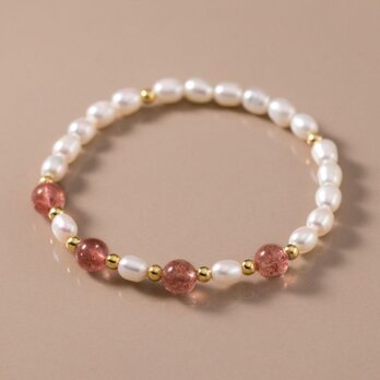 ストロベリークォーツと真珠のブレスレット - 華やかな輝きが魅力A019の画像