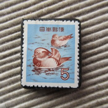 日本　オシドリ切手ブローチ9285の画像