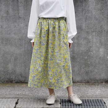 ミモザ フラワープリント（グレー）コットンギャザースカート 軽くて、さらり。優しい肌触り。春 ポケット