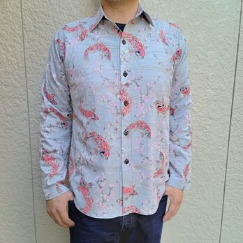 長袖和柄シャツ（流水に桜と錦鯉）の画像