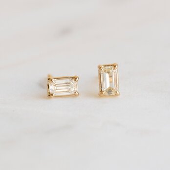 Emerald cut diamond スタッドピアス goldの画像