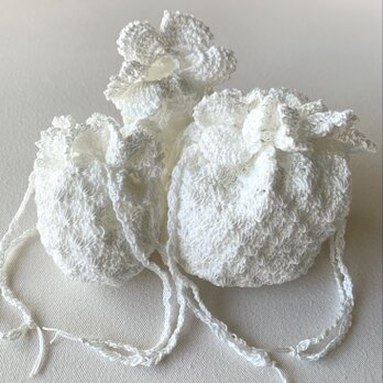 【3つセット】　かぎ針編みの巾着　まん丸巾着　白　編み物　ミニ巾着　サシェの画像