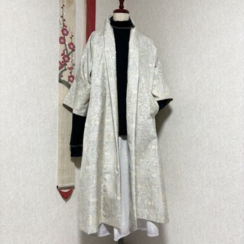白大島紬で作ったコート　冬紅葉の画像